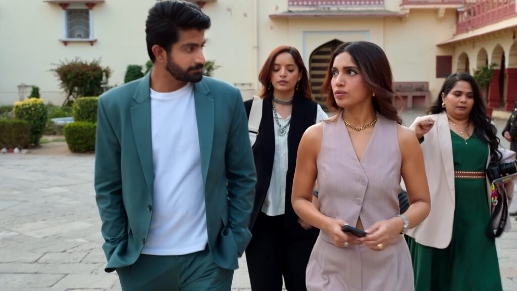 The Royals Web-Series Review