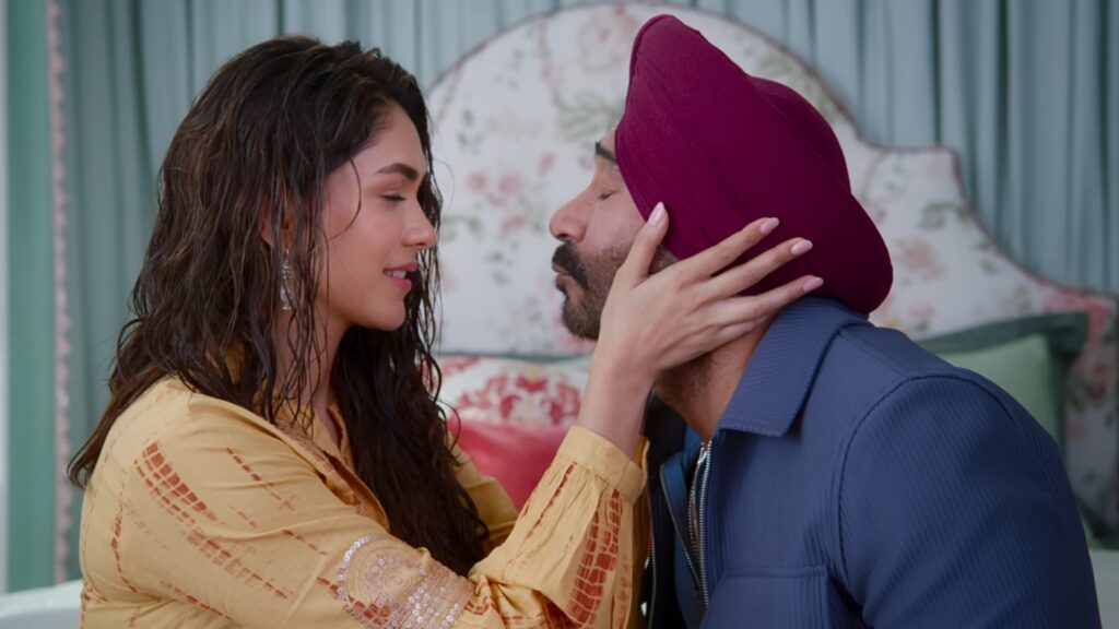 Ajay Devgn's Son Of Sardar 2 Movie Review